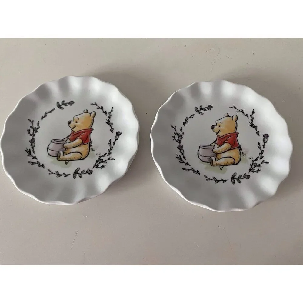 Set Of 2 Disney Winnie The Pooh Walk Along Scalloped Dinner Ceramic Plates NEW‎